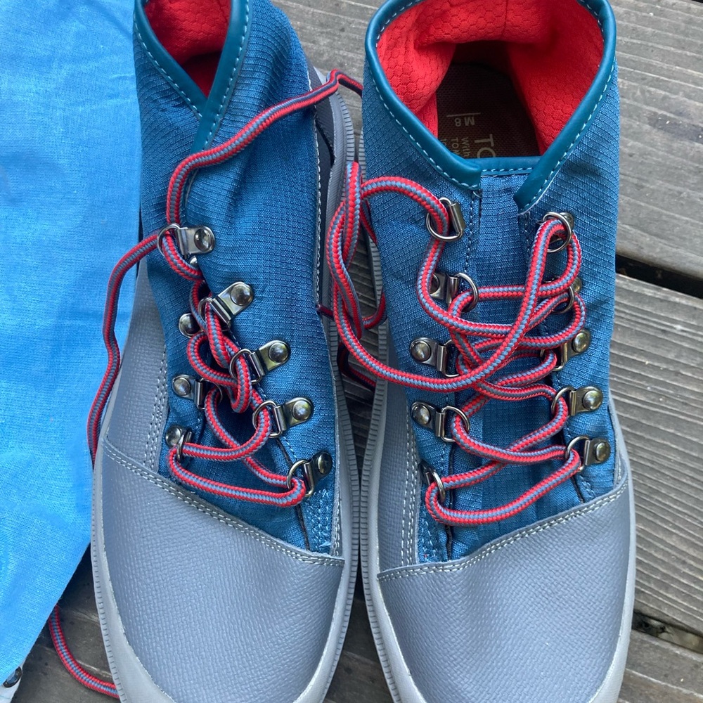 TOMS Cordova Boots